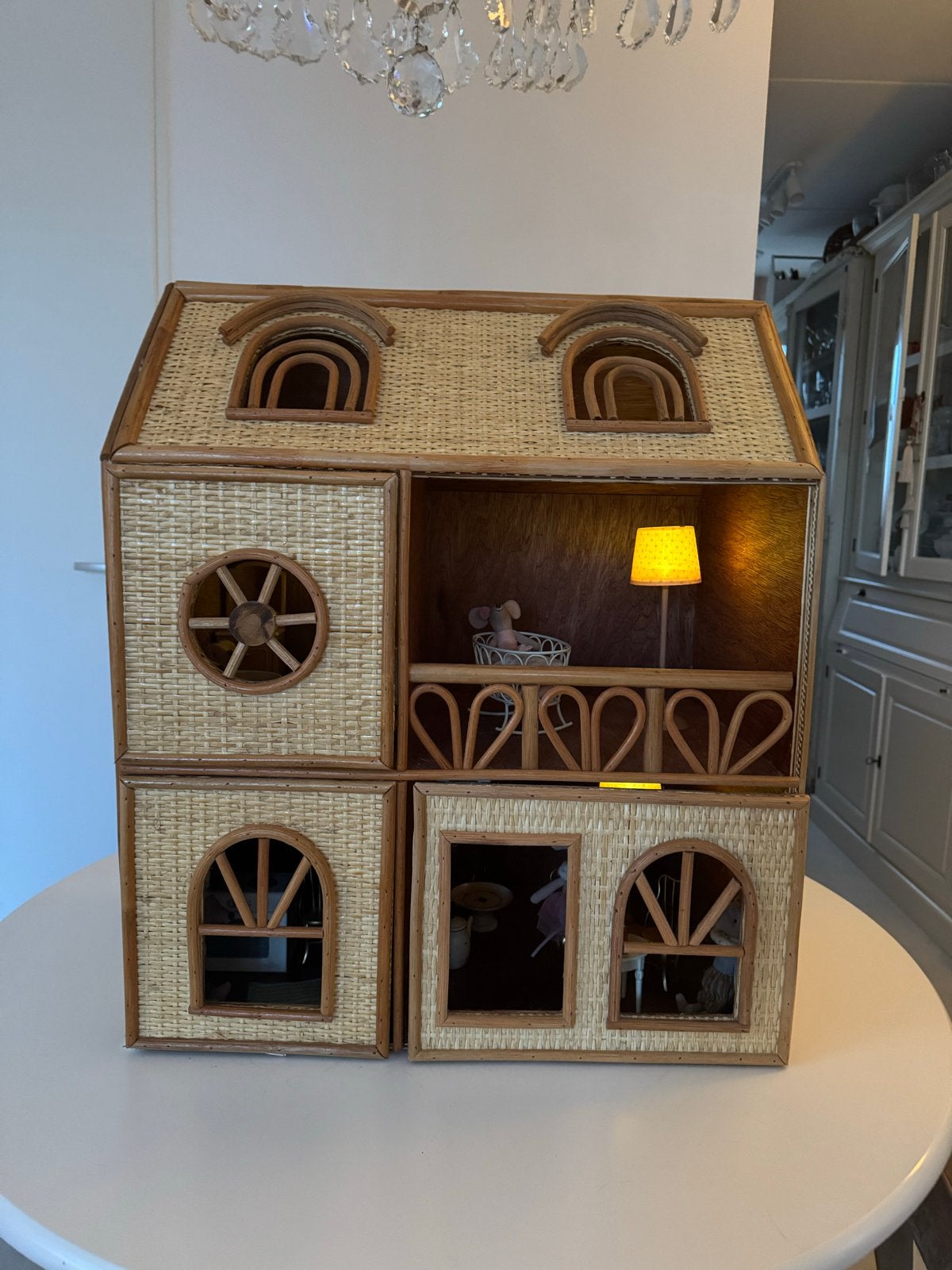 Uniek Rotan Poppenhuis, Verzamelen, Poppenhuizen en Toebehoren, Ophalen, Zo goed als nieuw, Poppenhuis