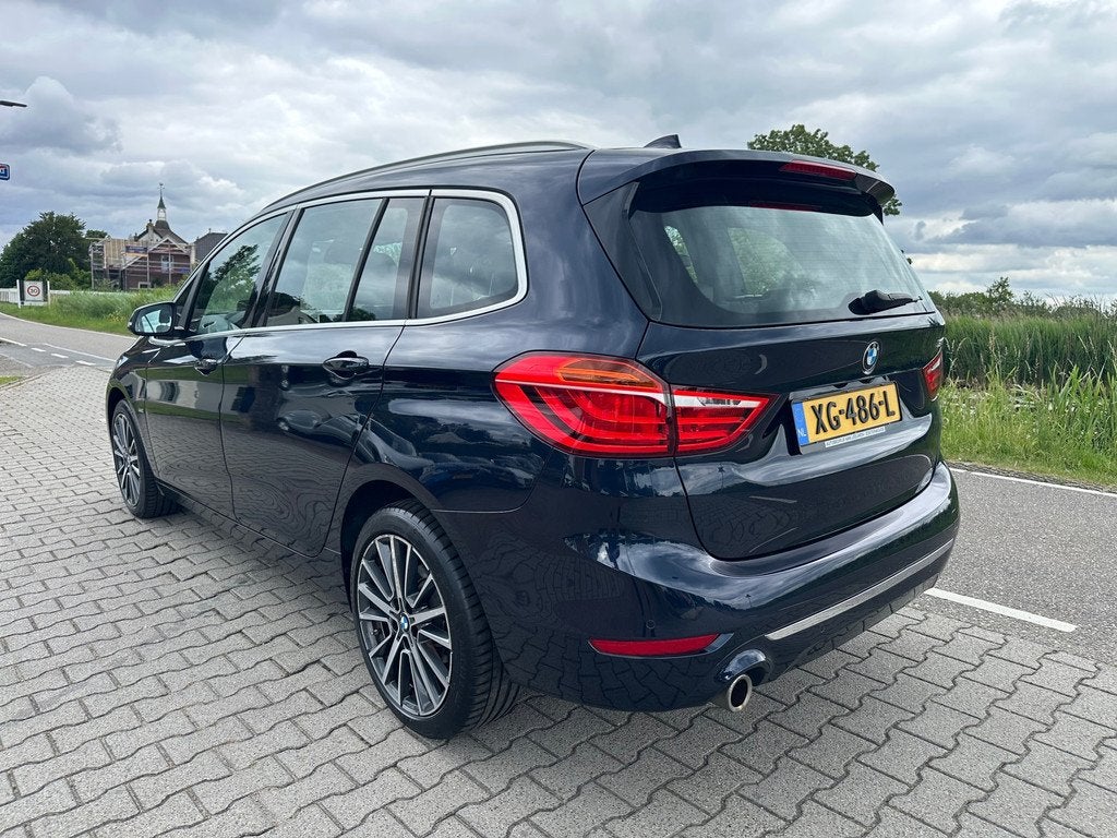 BMW 2-serie Gran Tourer 218i 7p. High Executive Launch Editi, Auto's, Gebruikt, Blauw, Bedrijf, 3 cilinders