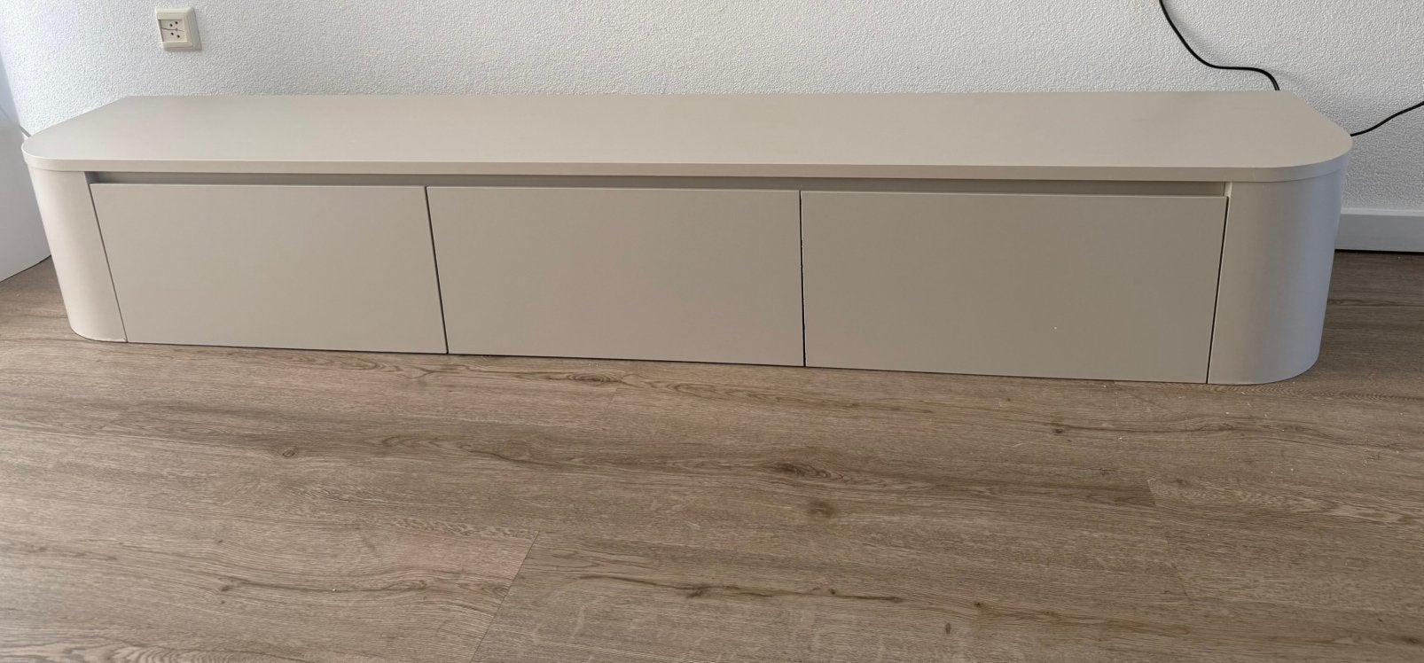 Airwalls TV meubel 180CM, Huis en Inrichting, Kasten | Televisiemeubels, 150 tot 200 cm, Ophalen of Verzenden, Zo goed als nieuw