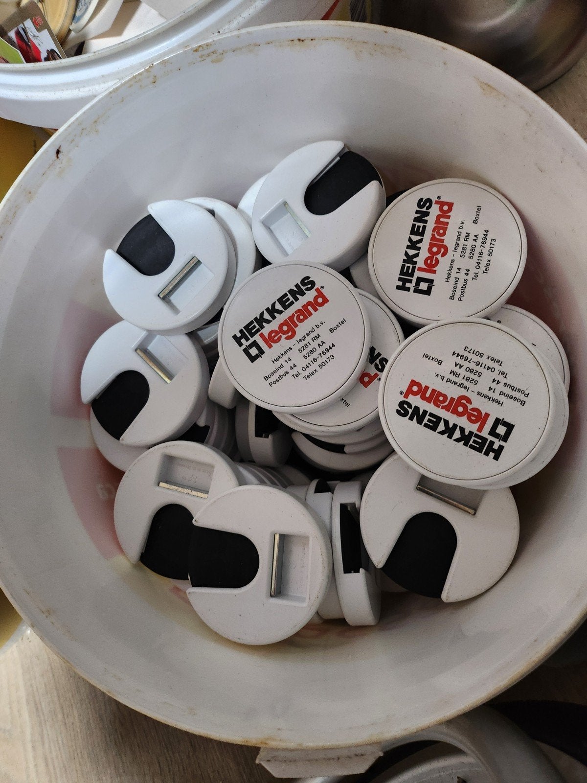 Flessenopeners - Ideaal voor bier en frisdrank (ca. 100-120, Ophalen of Verzenden, Gebruikt, Wit, Kunststof