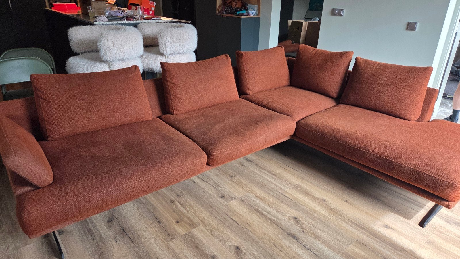 Prominent Hoekbank Oranje/Roestbruin met Hoofdsteunen, Ophalen, 250 tot 300 cm, Gebruikt, Hoekbank