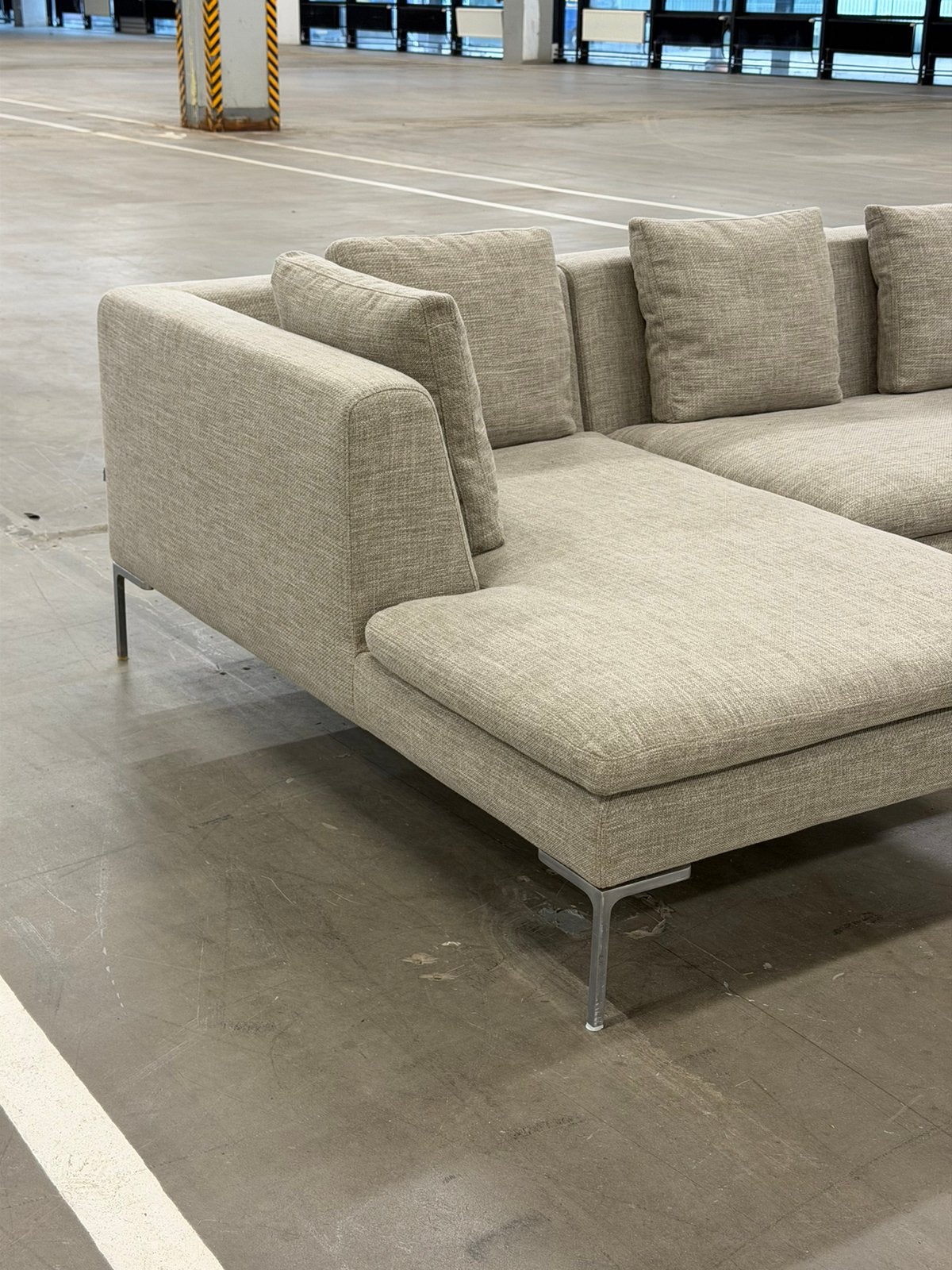 B&B Italia Charles Bank | Shitake | NIEUWSTAAT + Garantie, 250 tot 300 cm, Overige materialen, Hoekbank, Ophalen of Verzenden