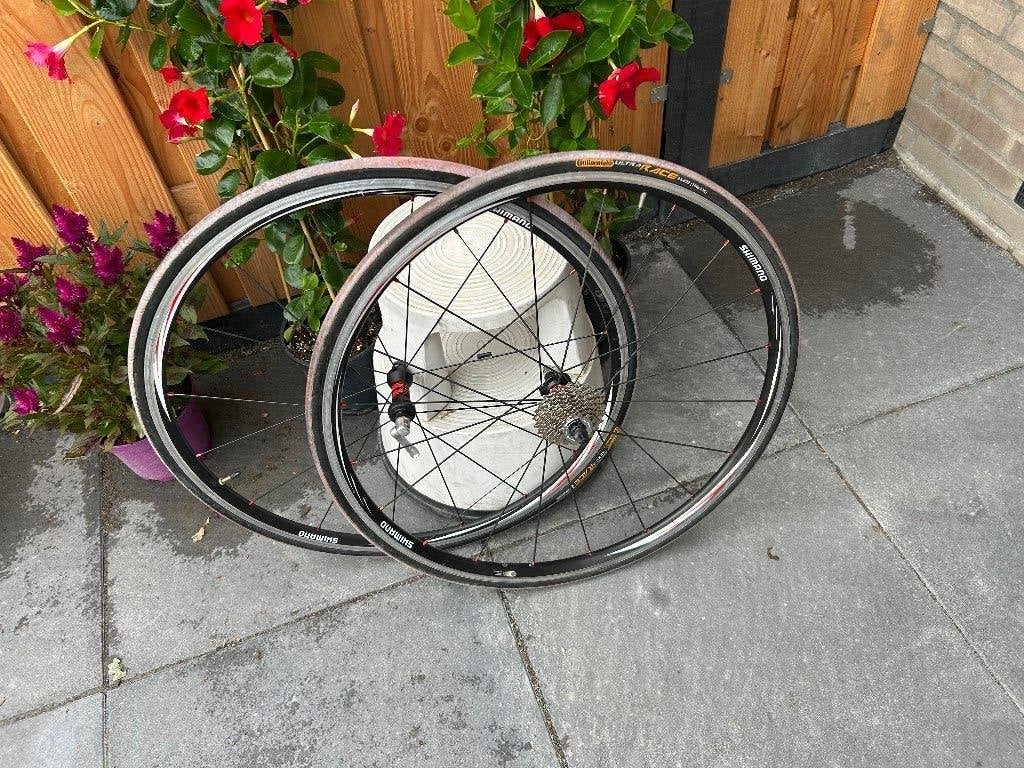 Set racefiets Wielen 28 inch achterwiel 9 cassette versn., Wiel, Gebruikt, Ophalen of Verzenden, Aluminium