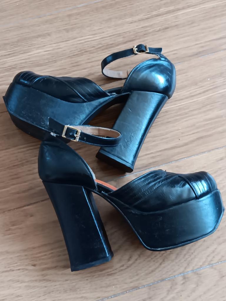 Zwarte plateauzolen 'Funny Girl' by Baert - Jaren '70 stijl, Ophalen of Verzenden, Zwart