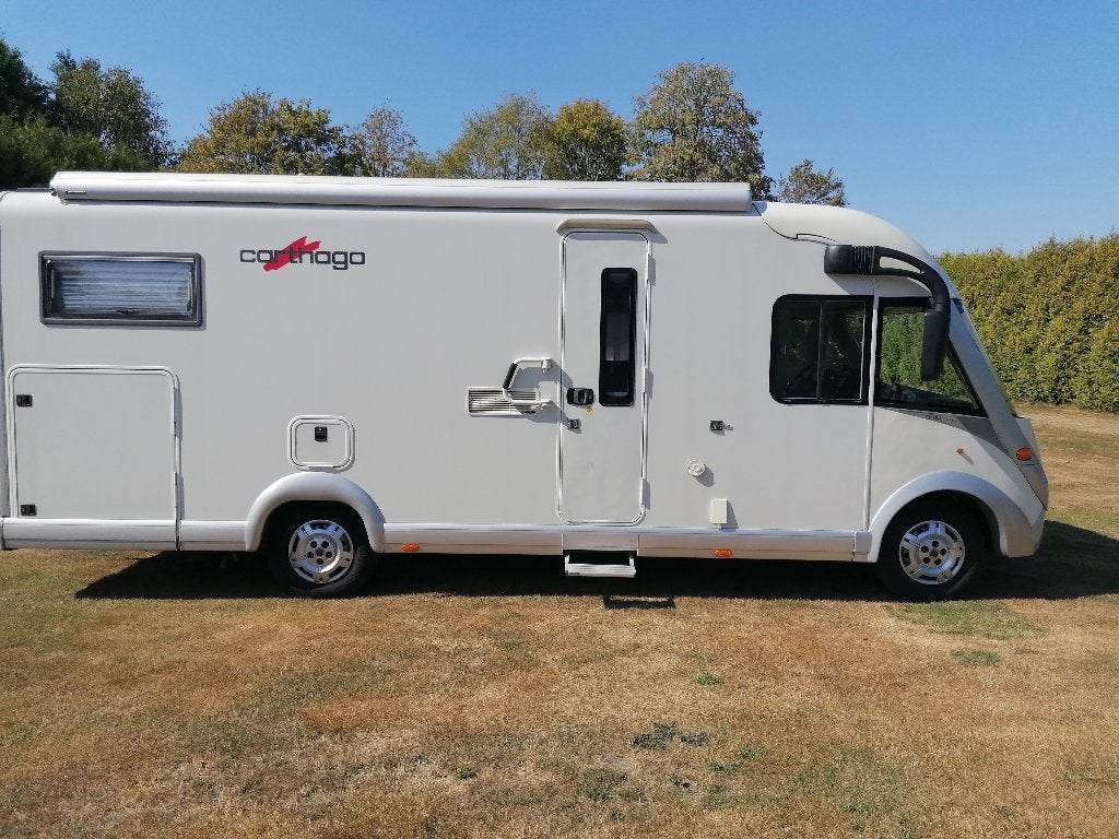 CARTHAGO Chic C-Line  4.8  Langs bedden / Airco, Ringverwarming, Tot en met 2, 7 tot 8 meter, Diesel