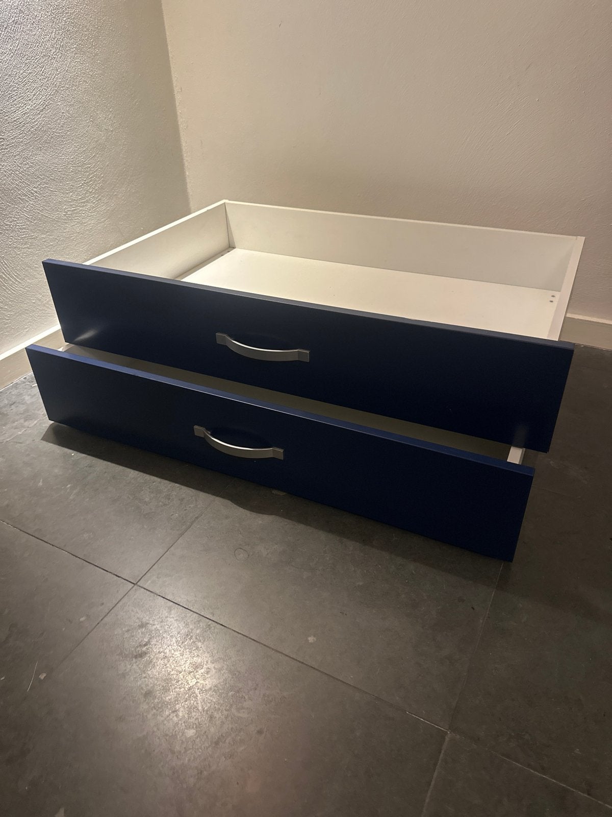 Donkerblauwe lades voor onder Ikea bed, Ophalen, Kunststof, Gebruikt, 1 of 2 laden