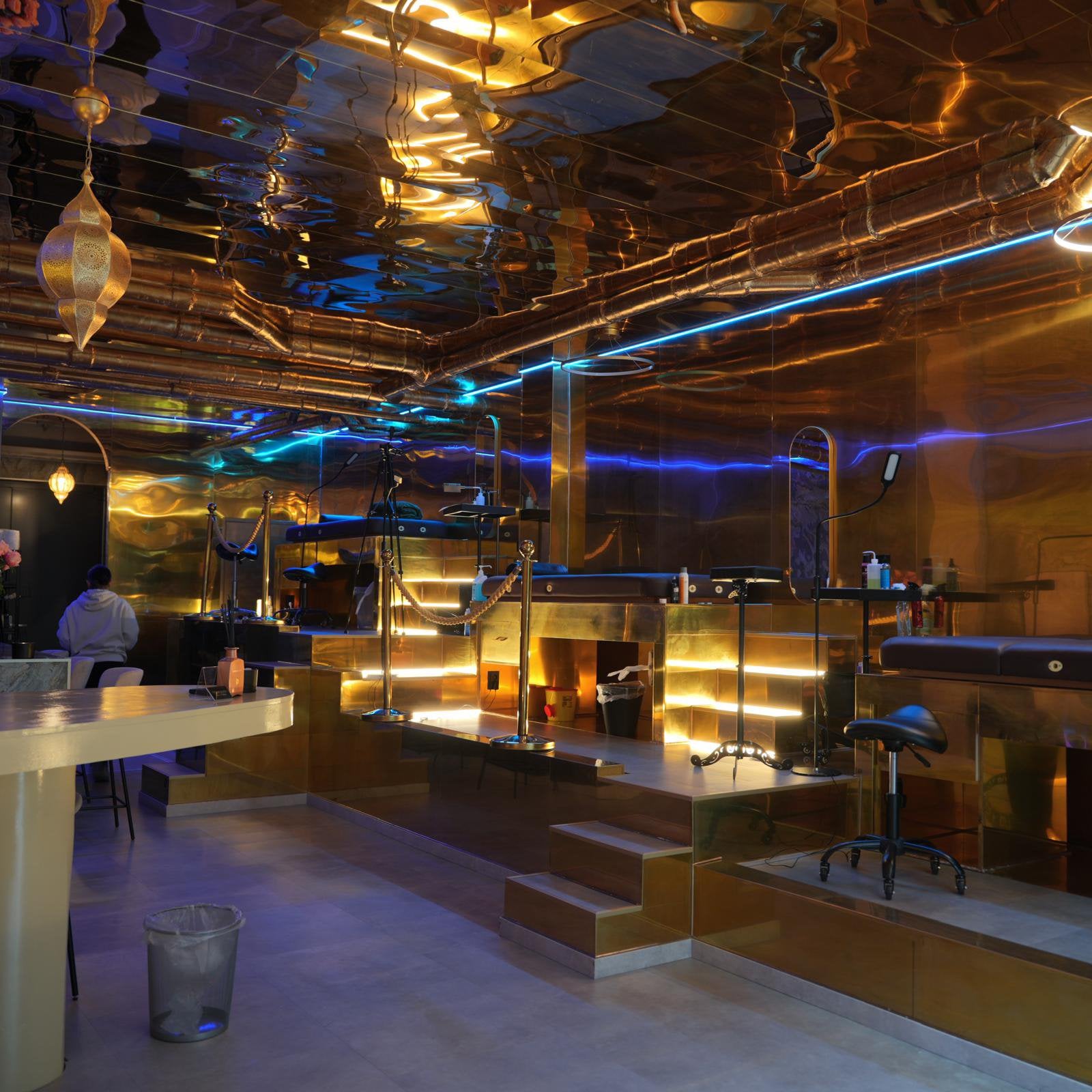 TER OVERNAME: TATTOO&BEAUTYSHOP ALMERE CENTRUM STATIONSPLEIN