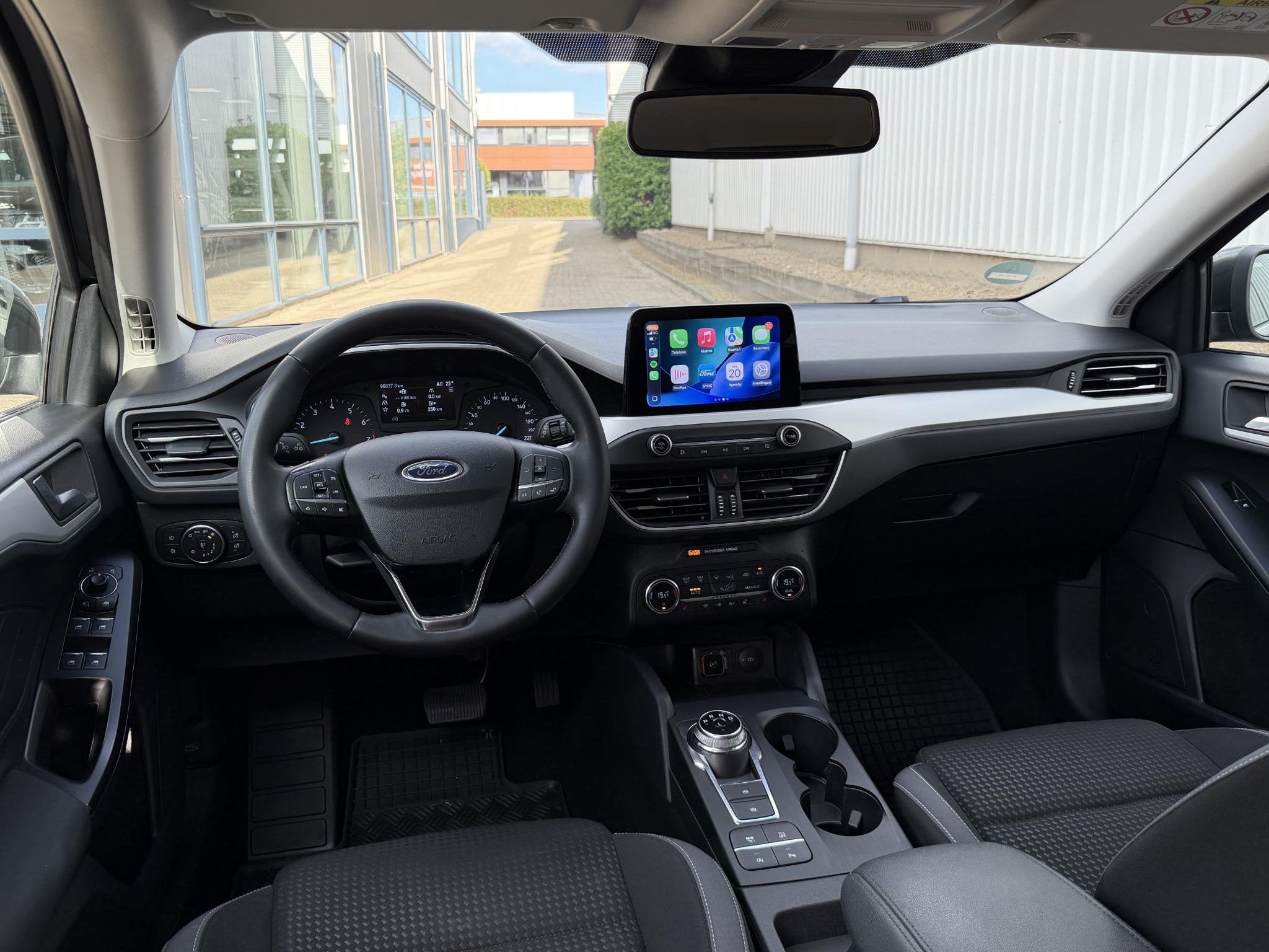 Ford Focus Wagon 1.0 EcoBoost Titanium X Business | Carplay/, Gebruikt, Euro 6, Lane Keeping Assist, 3 cilinders