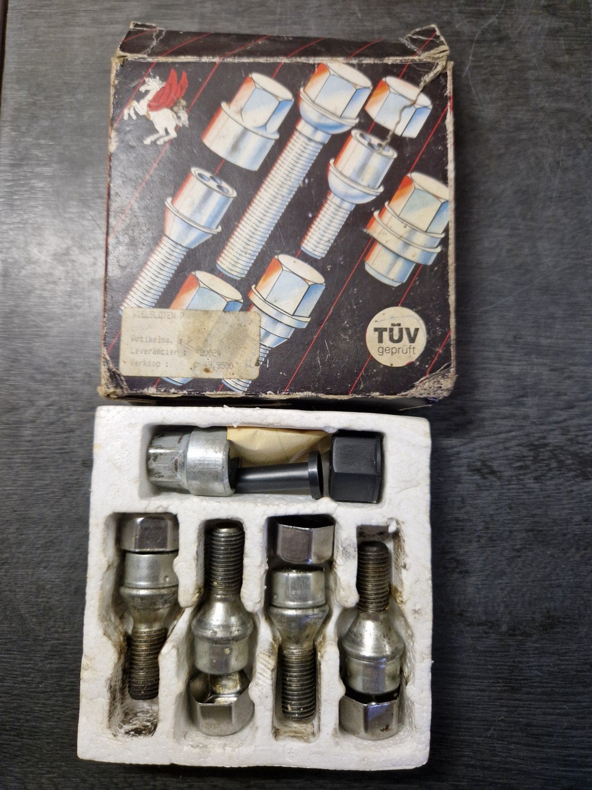 Wielslotbouten complete set van 4 - TÜV gekeurd, Ophalen of Verzenden