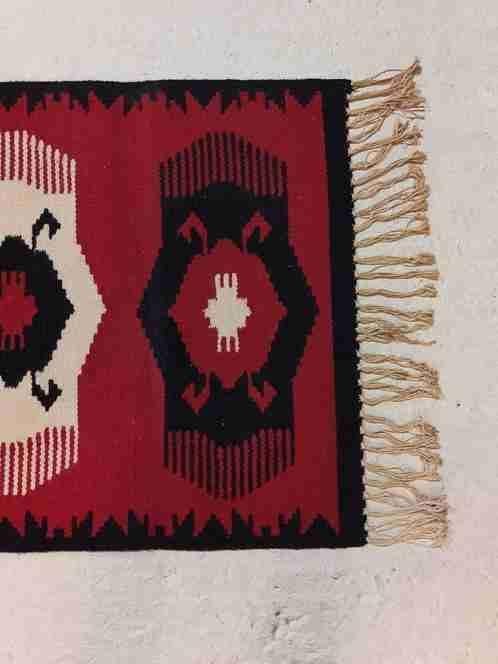 Kelim kleedje rood zwart beige 127/59 cm, Huis en Inrichting, Stoffering | Tapijten en Kleden, Gebruikt, 100 tot 150 cm, Etten-Leur