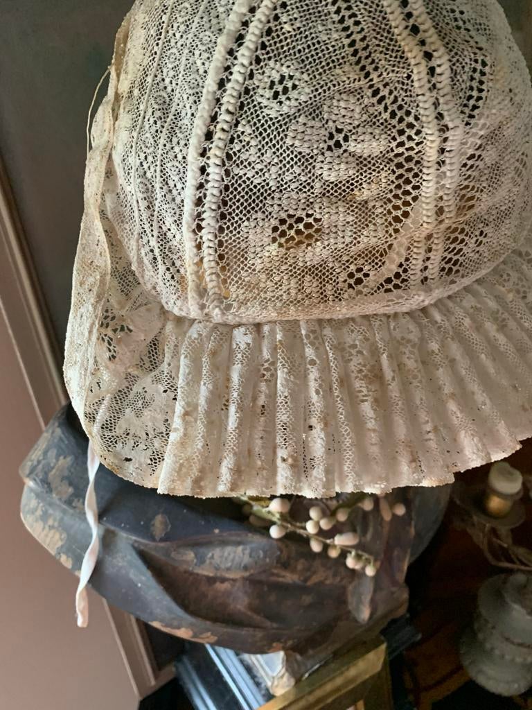 Antieke Klederdracht flodder Muts - Handgemaakt Kant, Antiek en Kunst, Ophalen of Verzenden, Dames
