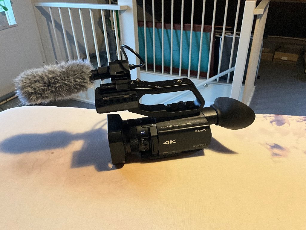 Sony PXW-X70 4K XDCAM Camcorder met externe microfoon, Externe microfoon, 20x of meer, Overige soorten, Ophalen of Verzenden