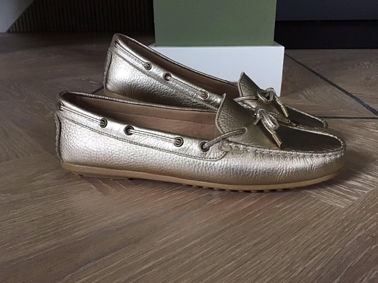Babouche leren Mocassins Goud Maat 40 NIEUW, Kleding | Dames, Schoenen, Overige kleuren, Instappers, Nieuw, Ophalen of Verzenden