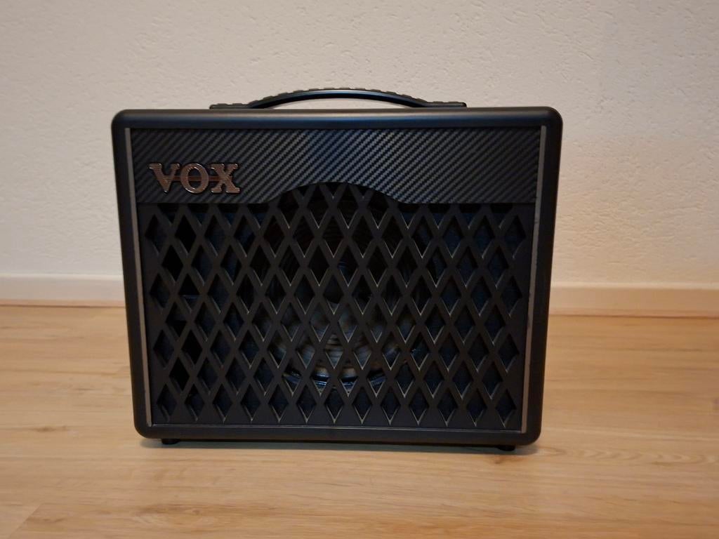 Vox VX-II gitaarversterker, Muziek en Instrumenten, Versterkers | Bas en Gitaar, Ophalen, Zo goed als nieuw, Gitaar, Minder dan 50 watt