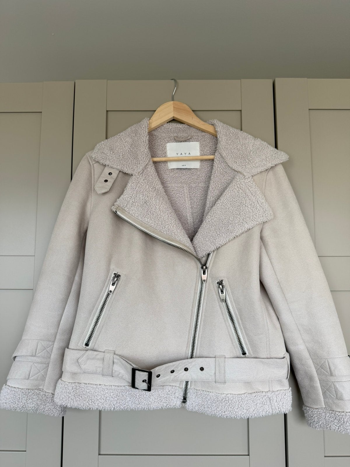 Jas YAYA, Ophalen of Verzenden, Zo goed als nieuw, Maat 36 (S), Beige