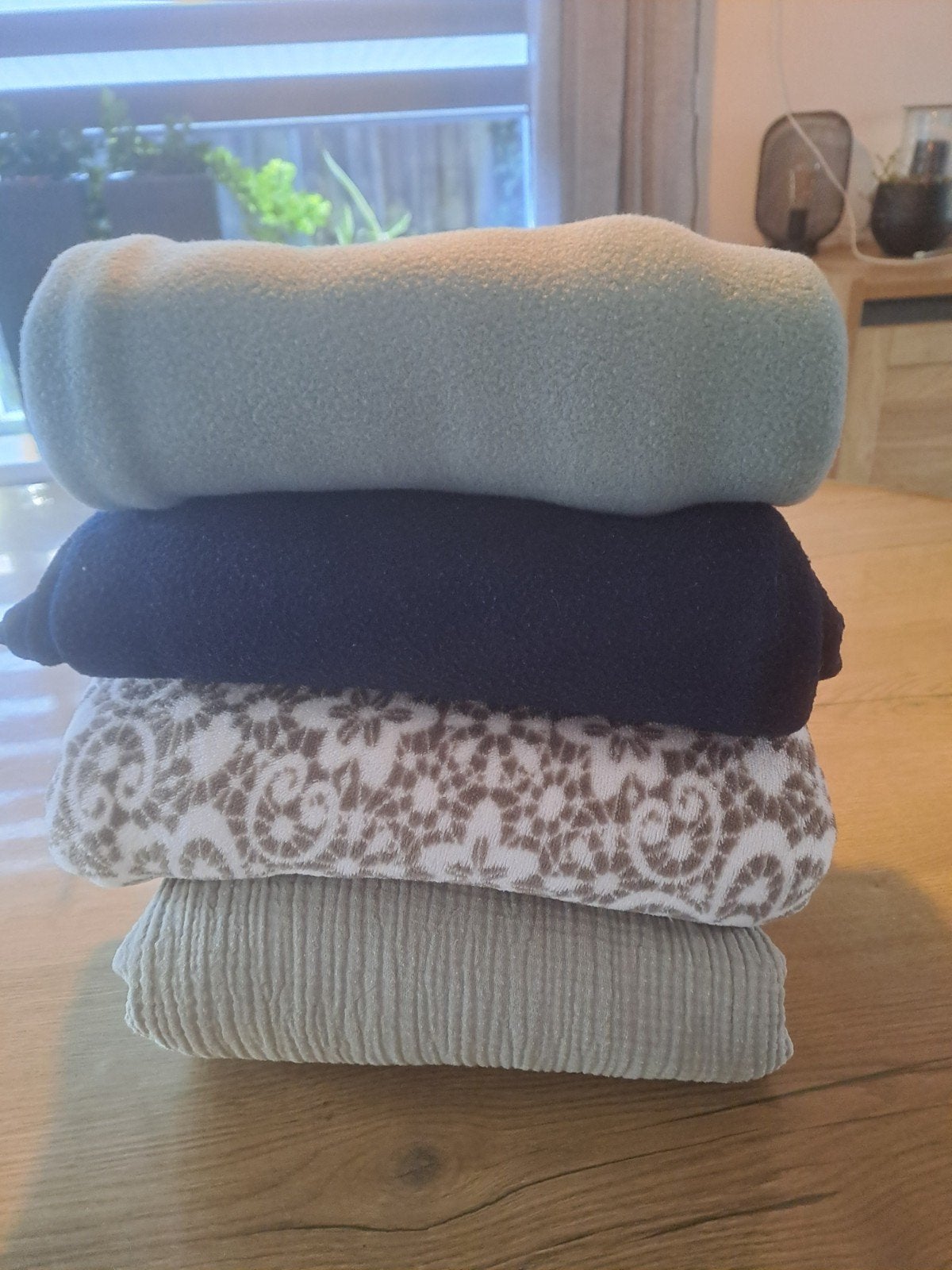 4 Fleecedekens/Woondekens - Diverse Kleuren en Materialen, Fleecedeken, Gebruikt, Ophalen of Verzenden, Meerkleurig