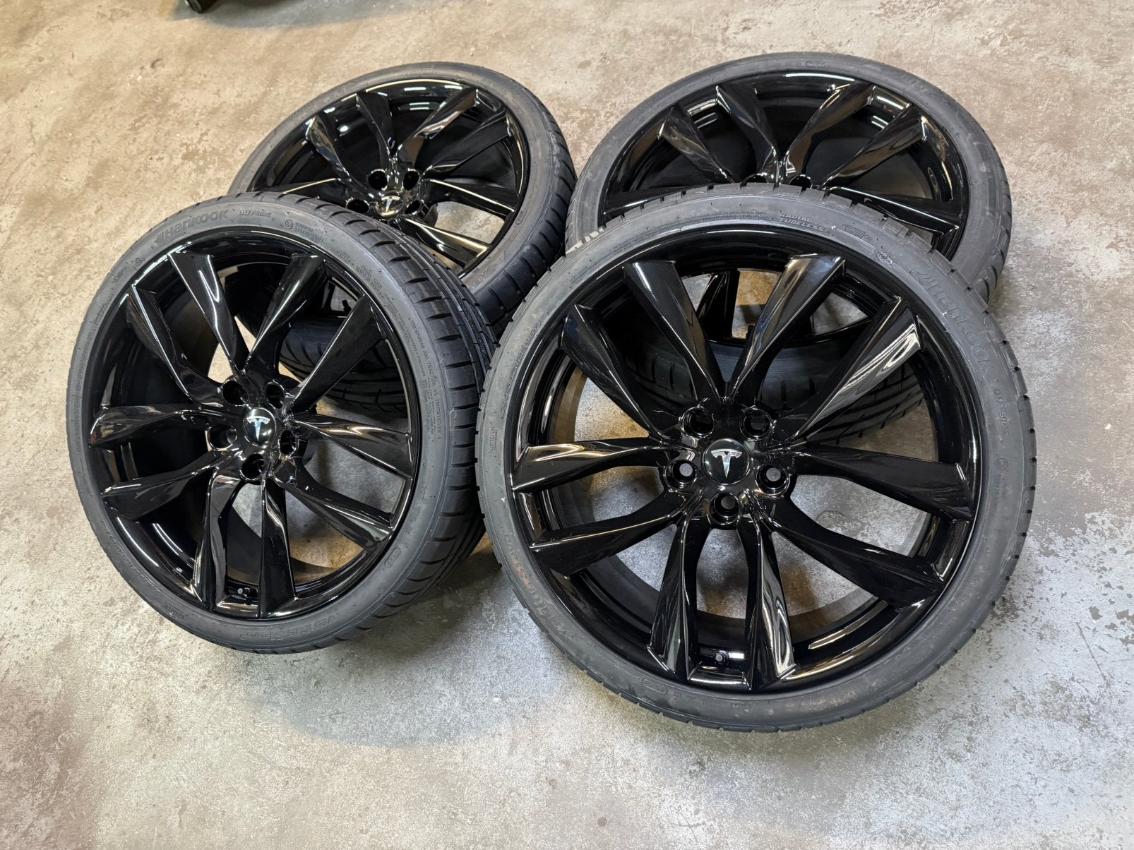 ✅ 21 Inch Originele Arachnid Tesla Model S velgen 5x120, Auto-onderdelen, Banden en Velgen, Gebruikt, Banden en Velgen, Personenwagen