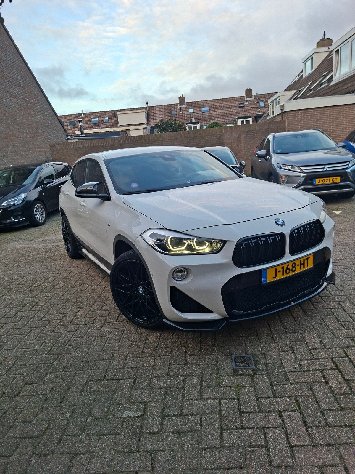 BMW X2 Sdrive20i 192pk Aut 2020 Wit, Auto's, 1998 cc, X2, 1800 kg, 1435 kg