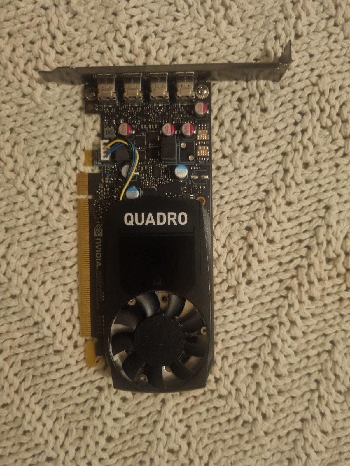 NVIDIA Quadro P620 2GB Videokaart, Computers en Software, Ophalen, DisplayPort, PCI, Nvidia