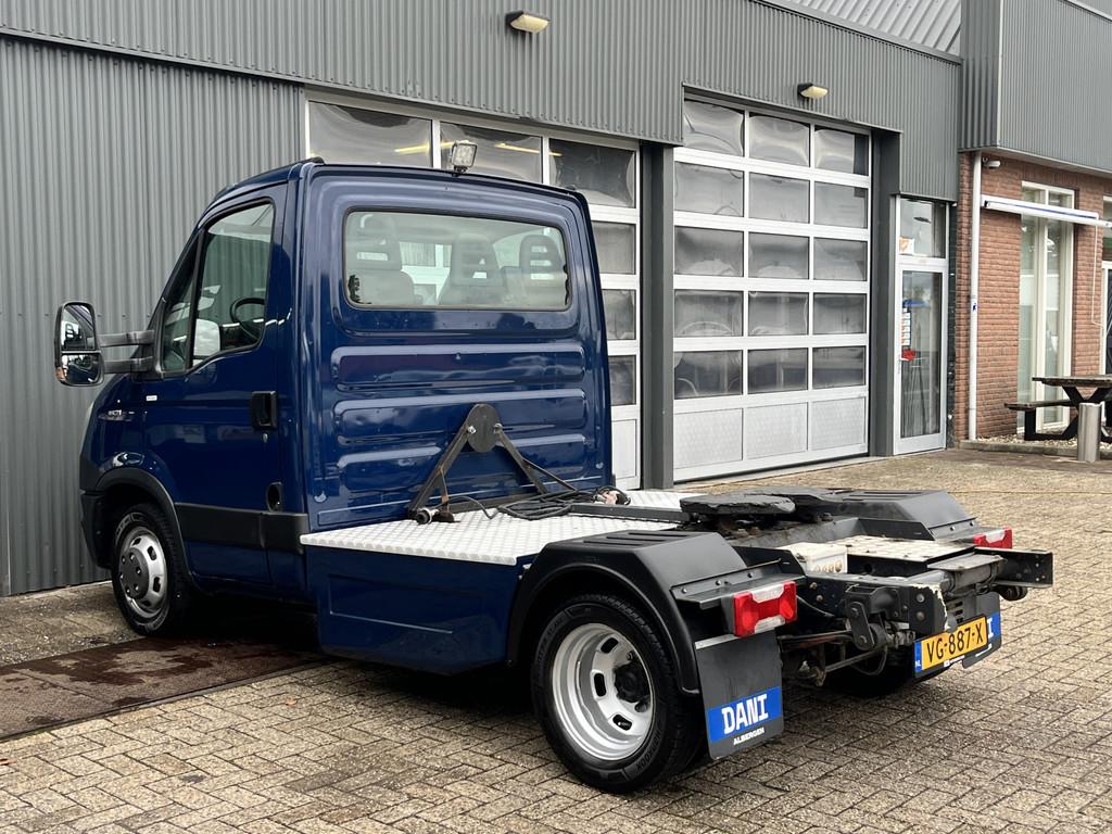 Iveco Daily 35C21 Be-trekker 6.9 Ton trekgewicht Airco Cruis, Euro 5, Gebruikt, Zwart, 4 cilinders