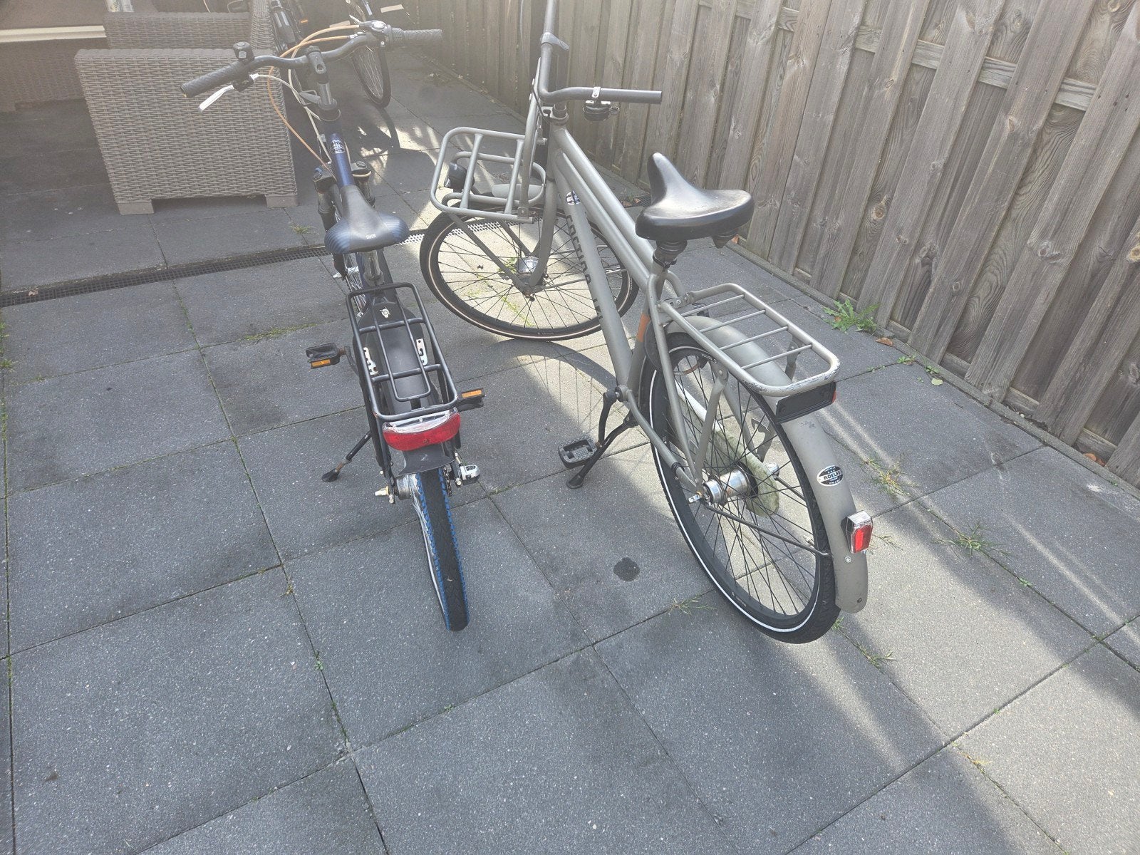Foto 2 van Twee fietsen voor de handige Harry