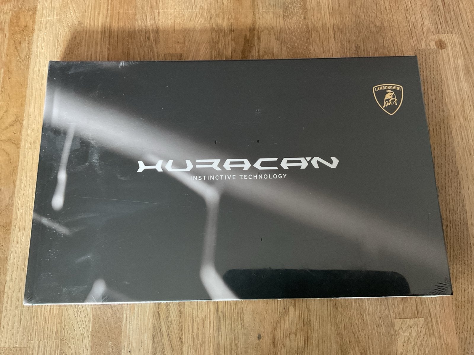 Lamborghini Huracán Boek - Nieuw in folie, Ophalen of Verzenden, Nieuw, Overige merken
