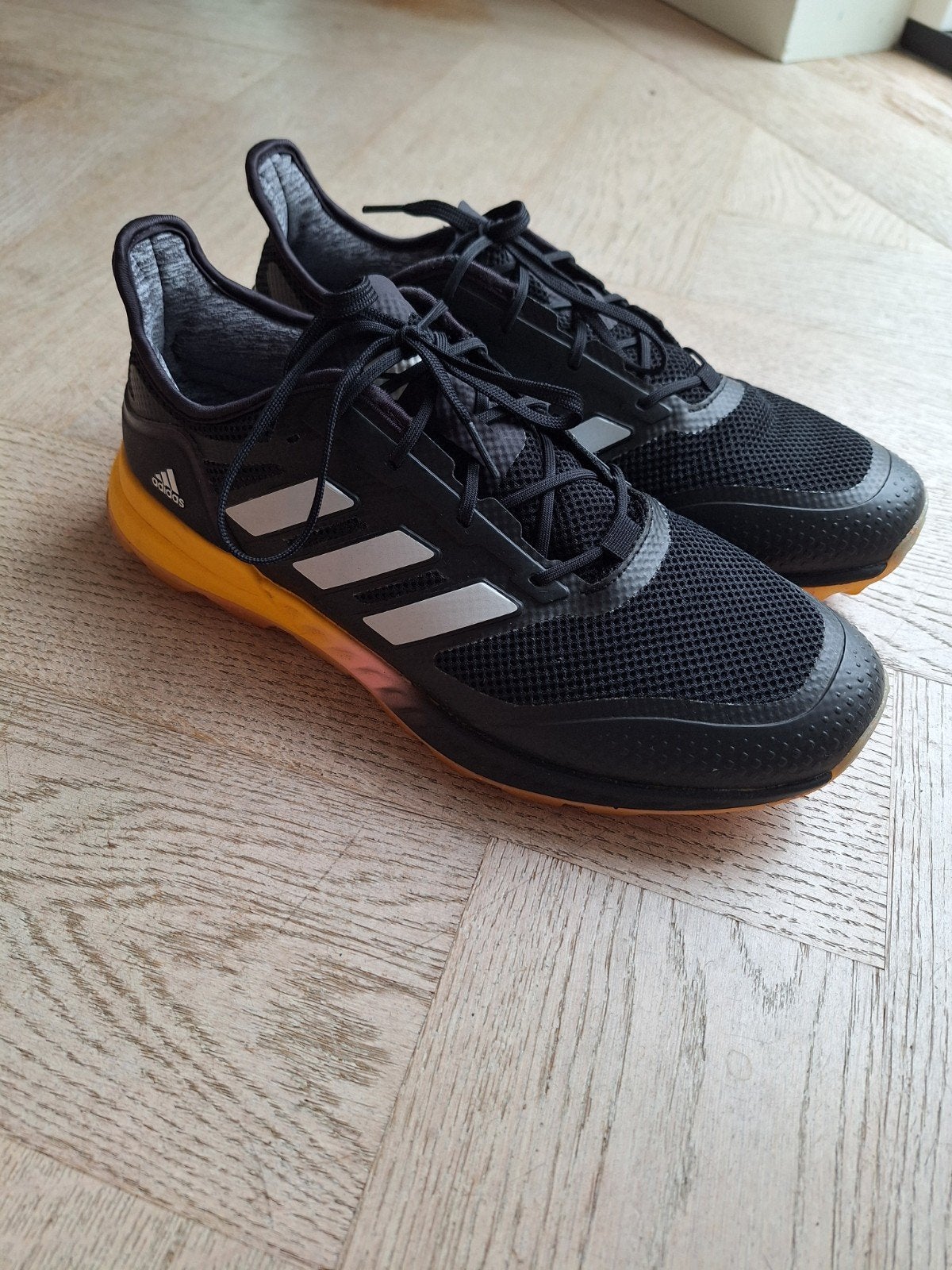 Adidas Adipower 2.1 hockeyschoen maat 44 2/3, Ophalen of Verzenden, Zo goed als nieuw, Schoenen