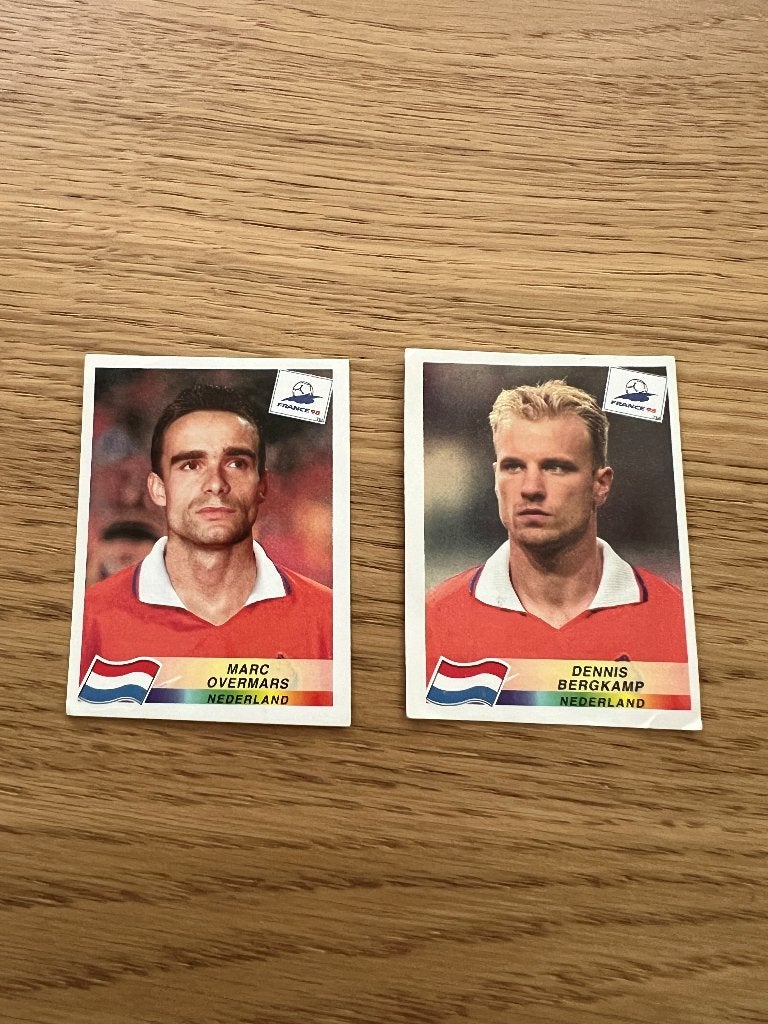 Panini Dennis Bergkamp en Marc Overmars (WK '98 - Frankrijk), Ophalen of Verzenden, Zo goed als nieuw, Sticker