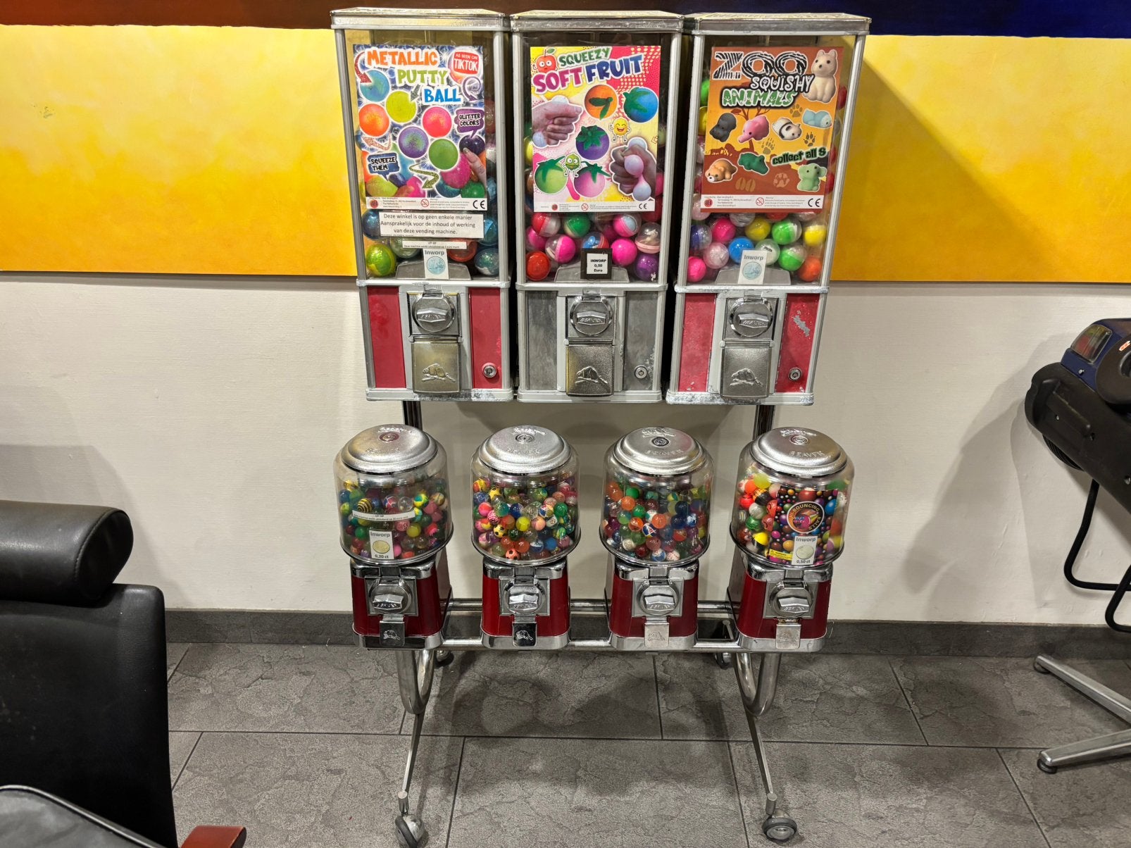 Beaver 5 delig automaten op rek sleutels en extra ballen, Verzamelen, Automaten | Overige, Ophalen, Zo goed als nieuw