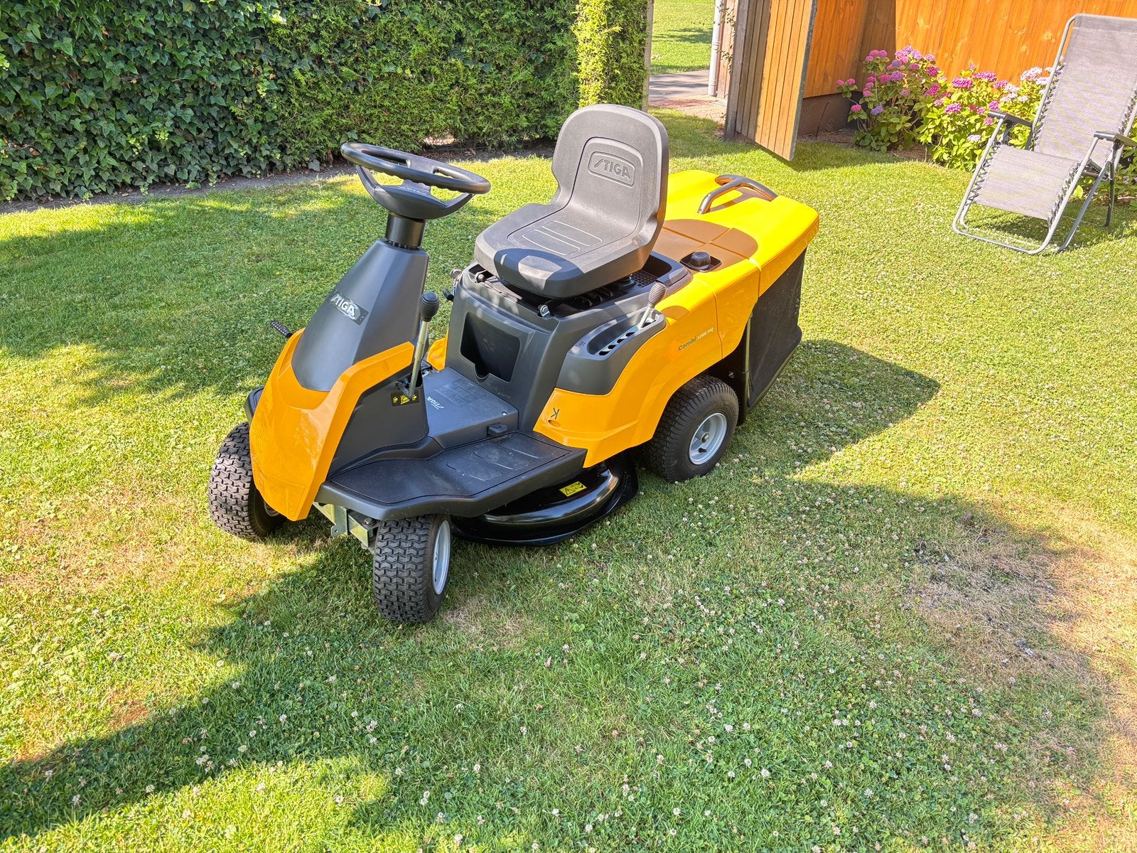 Stiga HQ 1066 zitmaaier, Tuin en Terras, Zitmaaiers, Ophalen, Zo goed als nieuw