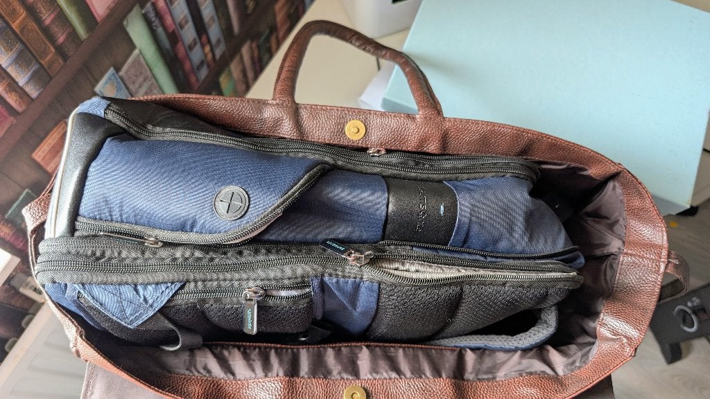Leather duffle bag, Gebruikt, 20 tot 30 cm, Bruin, Minder dan 35 cm