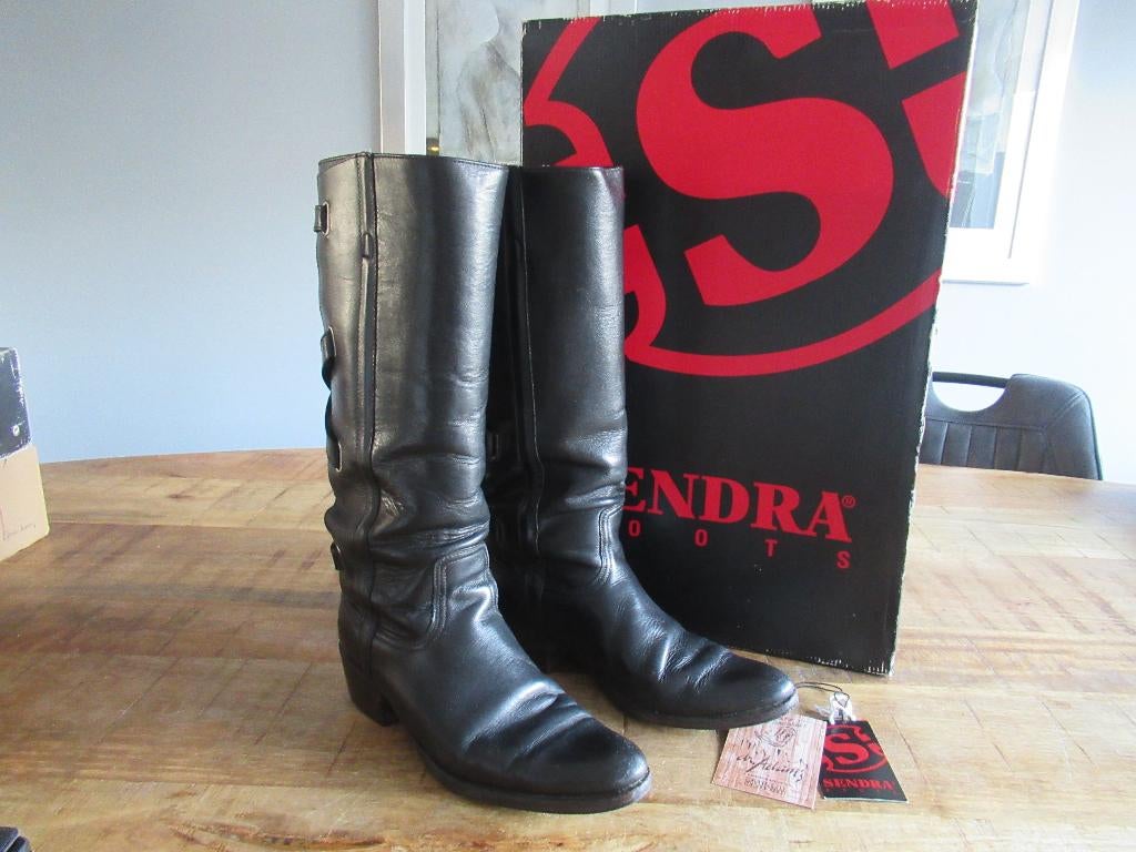 Laarzen Sendra maat 39 zwart hoog, Zwart, Ophalen of Verzenden, Gedragen, Hoge laarzen