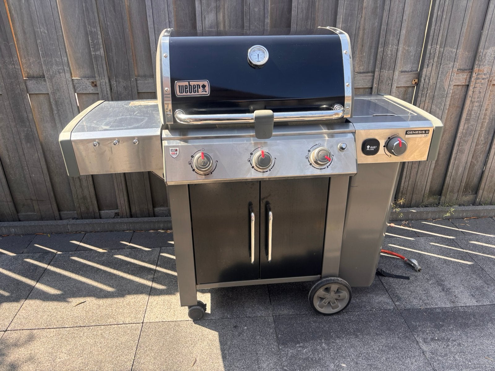 Weber Genesis II LX gasbarbecue, Ophalen, Gebruikt