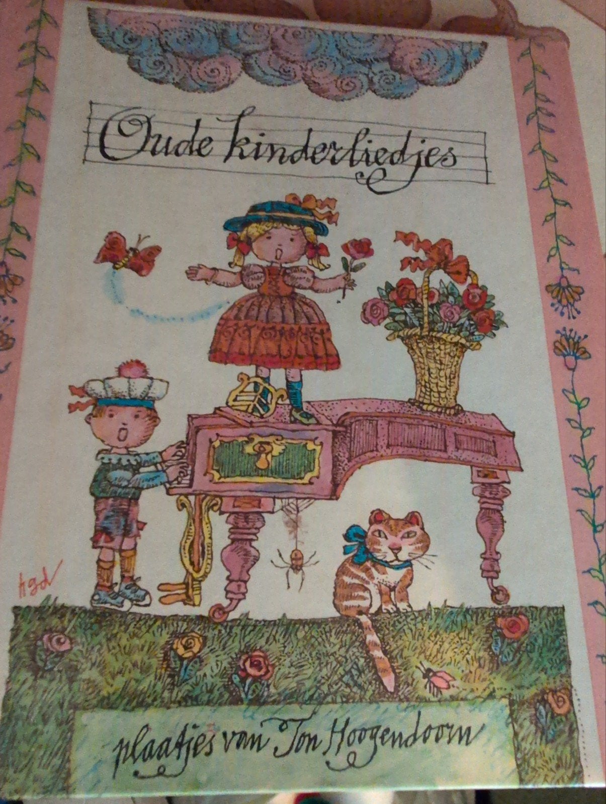 Oude kinderliedjes - Plaatjes van Ton Hoogendoorn, Gelezen, Non-fictie, Ophalen of Verzenden, Voorleesboek