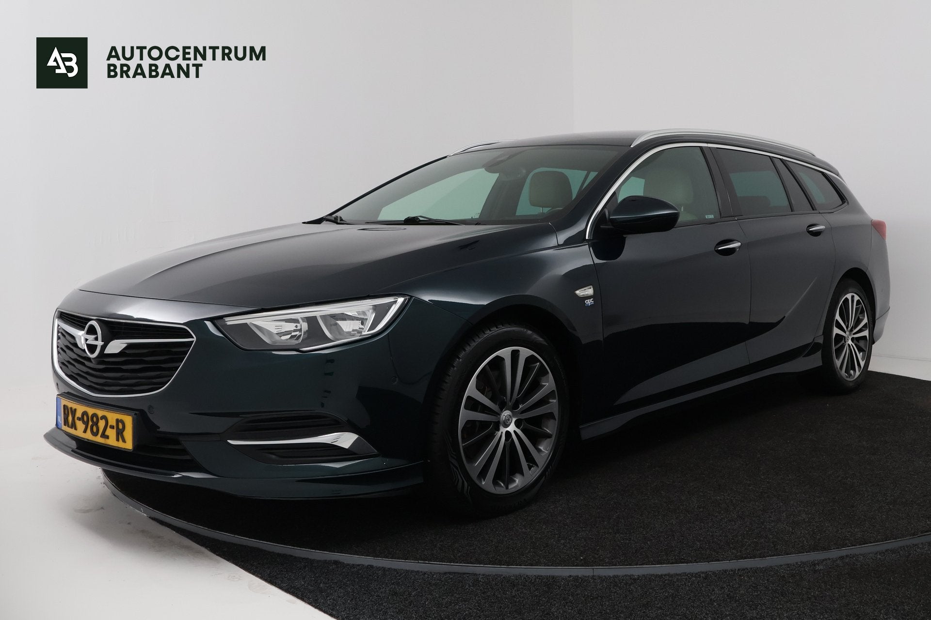 Opel Insignia Sports Tourer 1.5 Turbo Business Executive (TR, Auto's, Opel, Voorwielaandrijving, 730 kg, Gebruikt, 4 cilinders