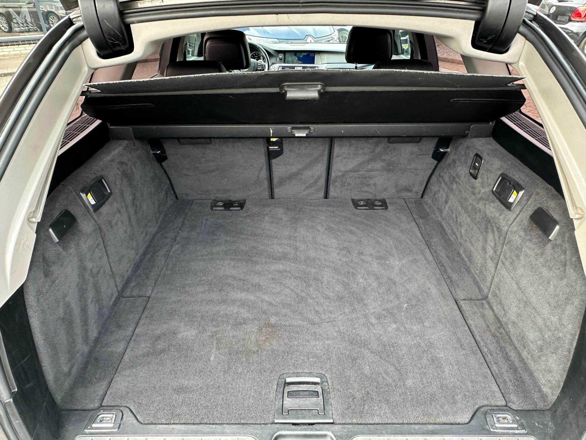 Foto 20 van BMW 5-serie Touring 520i High Executive
