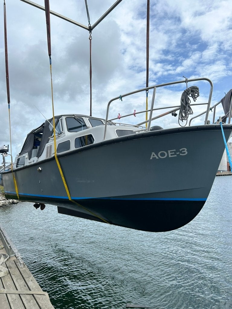 Foto 25 van Willard Marine Tender 35ft Mk7 - EPOXY - NEW engine