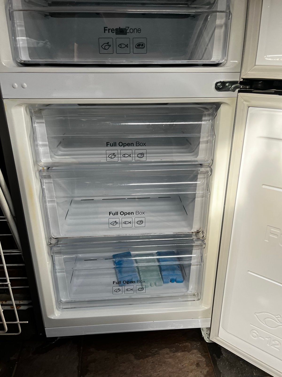 Foto 10 van Samsung Koelkast met Vriezer - RB33J3200SA/EF