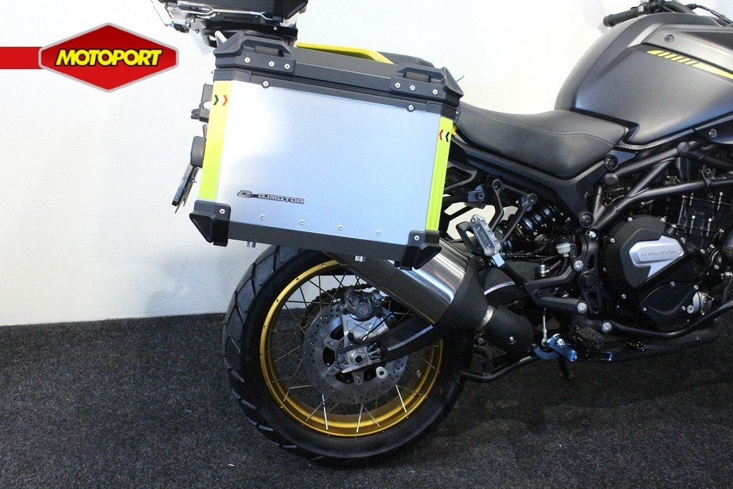 QJMOTOR SRT 800 SX TOURING (bj 2026), Nieuw, Qjmotor, MotoMondo, Info@motomondo.nl