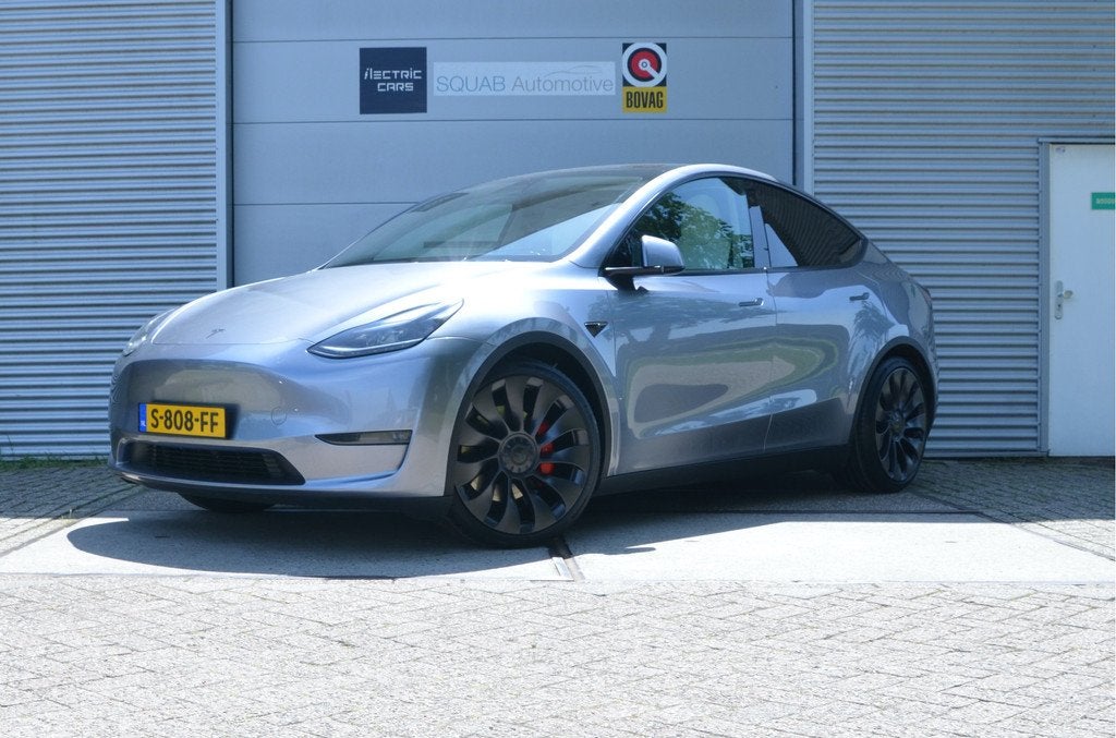 Tesla Model Y Performance AWD 75 kWh AutoPilot3.0 Ryzen, Wit, Auto's, Tesla, Automaat, 12 maanden, 1972 kg, 1600 kg