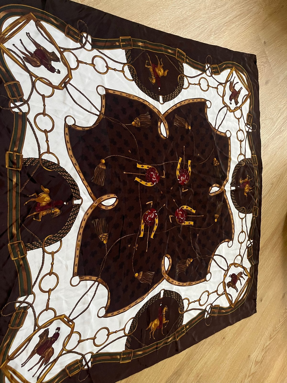 Vintage sjaal met paardenprint, Kleding | Dames, Ophalen of Verzenden, Zo goed als nieuw, Sjaal