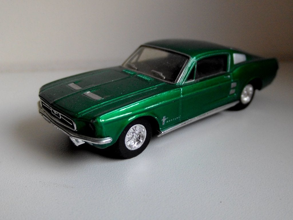 Matchbox Dinky Collection 1/43 1967 Ford Mustang Fastback, Verzenden, Zo goed als nieuw, Auto, Matchbox