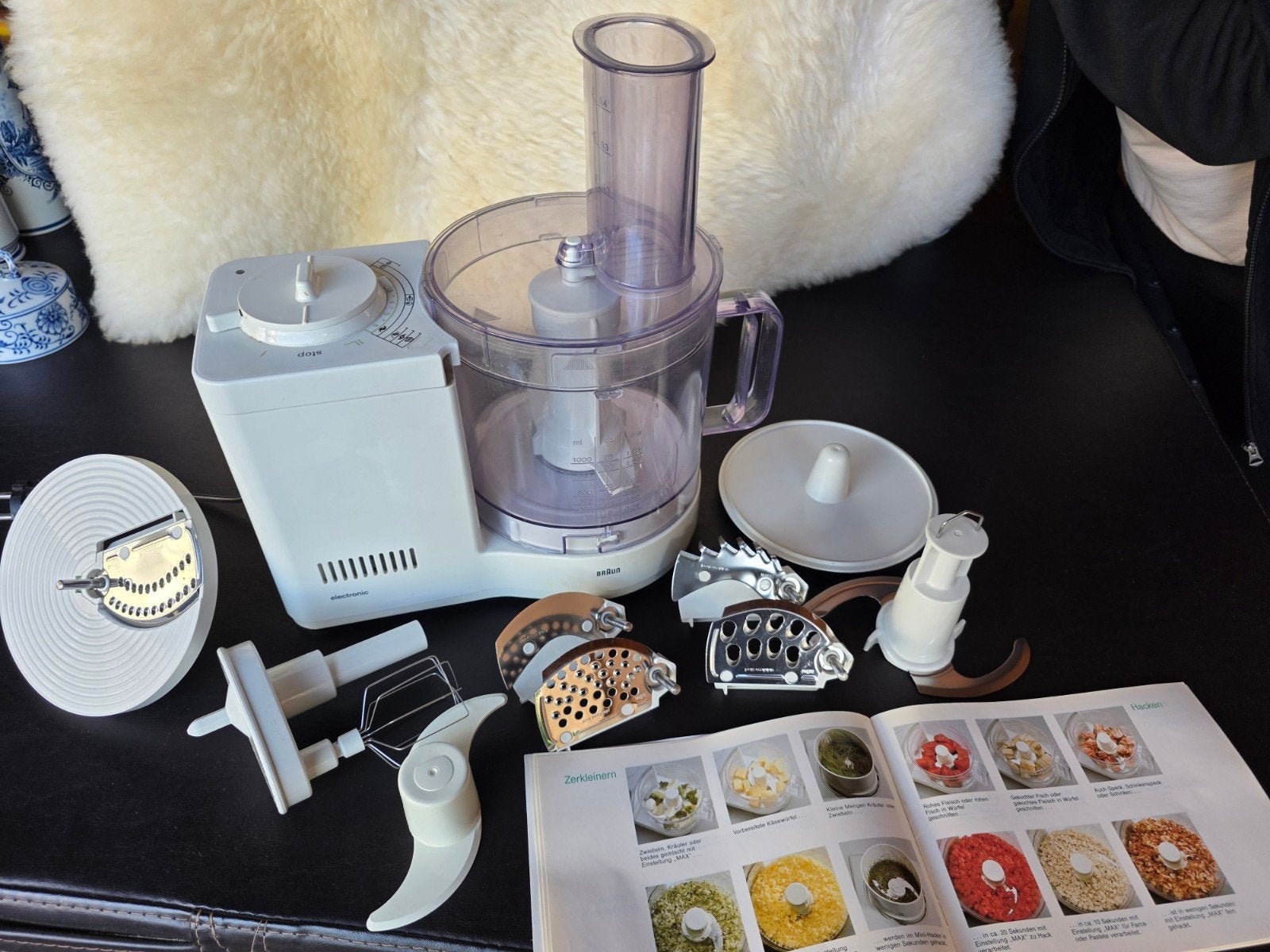 Braun Electronic Keukenmachine met Diverse Opzetstukken, Gebruikt, 3 snelheden of meer, Ophalen of Verzenden, 2 tot 3 liter
