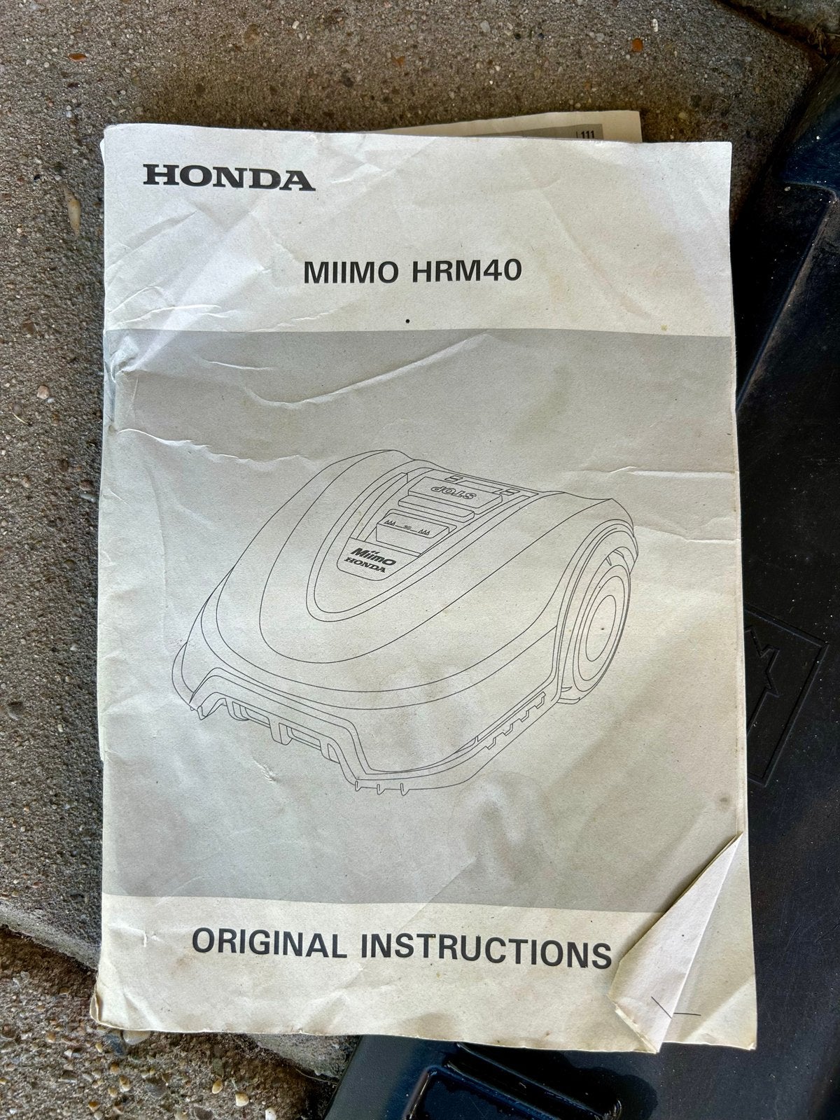 Honda Miimo HRM40 Robotmaaier met Laadstation en Garage, Ophalen, Gebruikt, Minder dan 20 cm