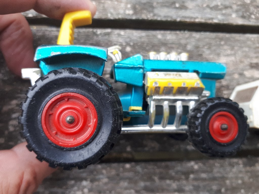 Vintage Majorette caravan + grote Matchbox tractor, Hobby en Vrije tijd, Modelauto's | Overige schalen, Ophalen of Verzenden, Gebruikt