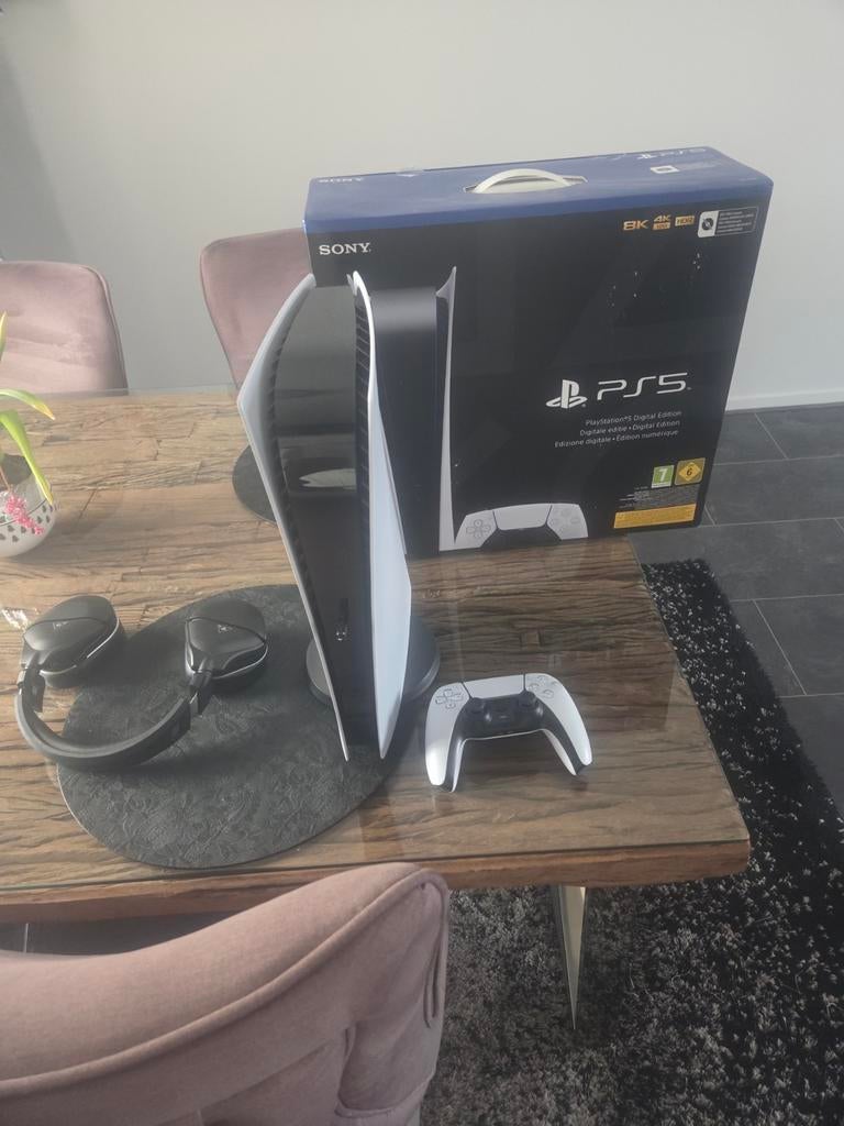PS5 Digital Edition met Turtle Beach headset en controller, Spelcomputers en Games, Ophalen of Verzenden