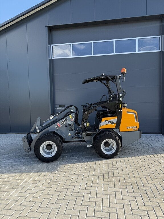 Giant g2300extra HD, Overige merken, Tobroco, Info@tobroco.nl, Gebruikt