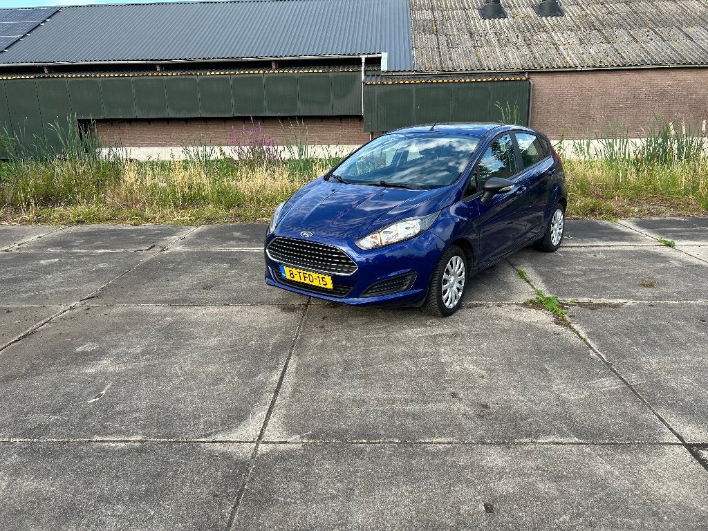 Ford Fiësta 1.0 48KW/65PK 5D  BOUW 2014  riem verv 2025, Stof, 40 €/maand, Beige, 525 kg