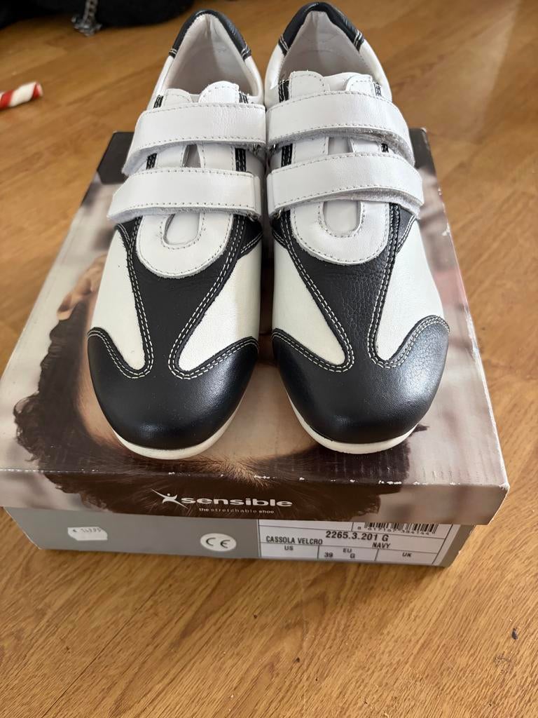 Nieuwe Sensible leren schoenen, Ophalen of Verzenden, Nieuw, Zwart, Schoenen met lage hakken