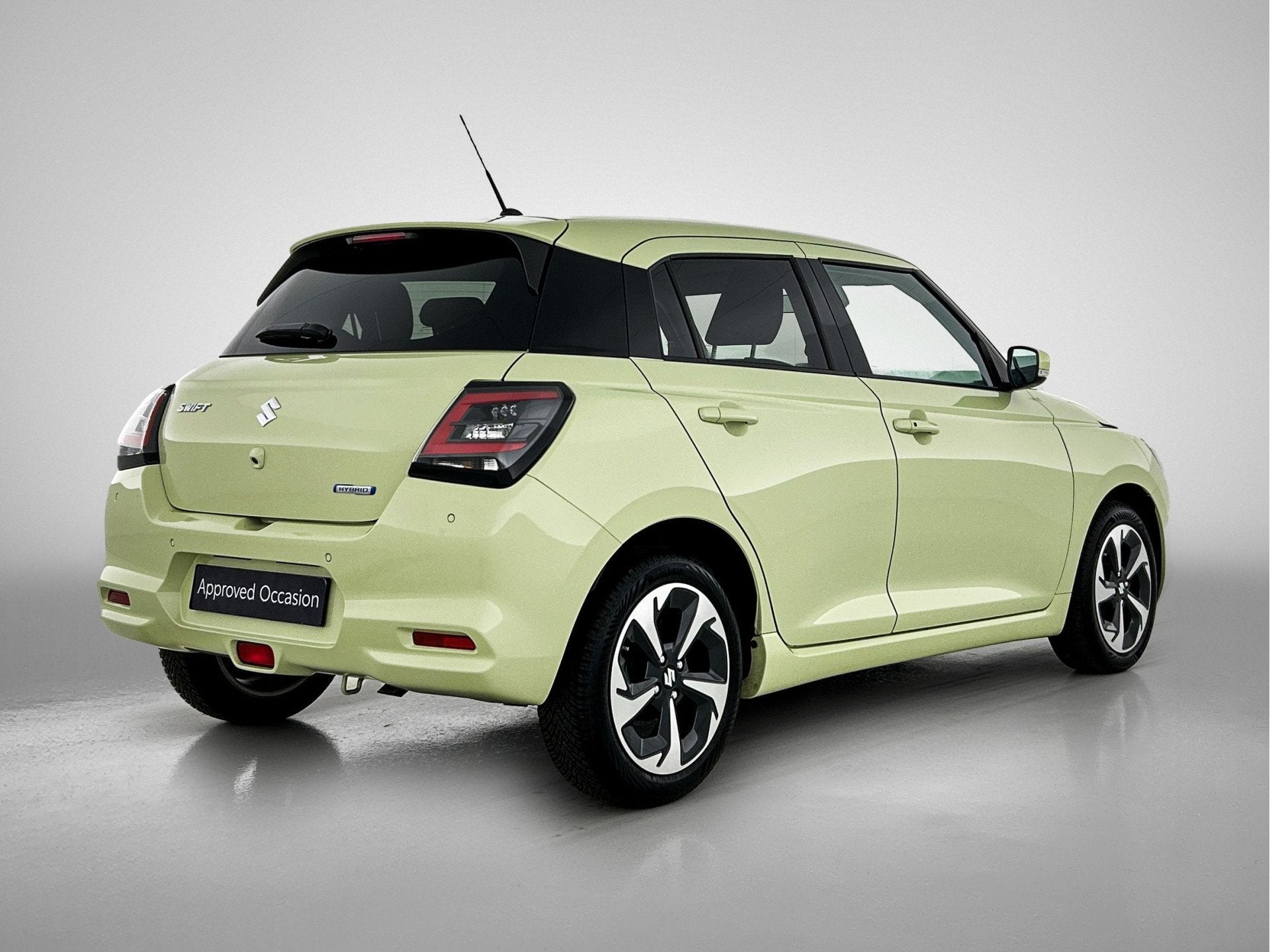 Suzuki Swift 1.2 Style Smart Hybrid | BTW Voertuig | Dodehoe, Voorwielaandrijving, 12 maanden, Stof, Gebruikt